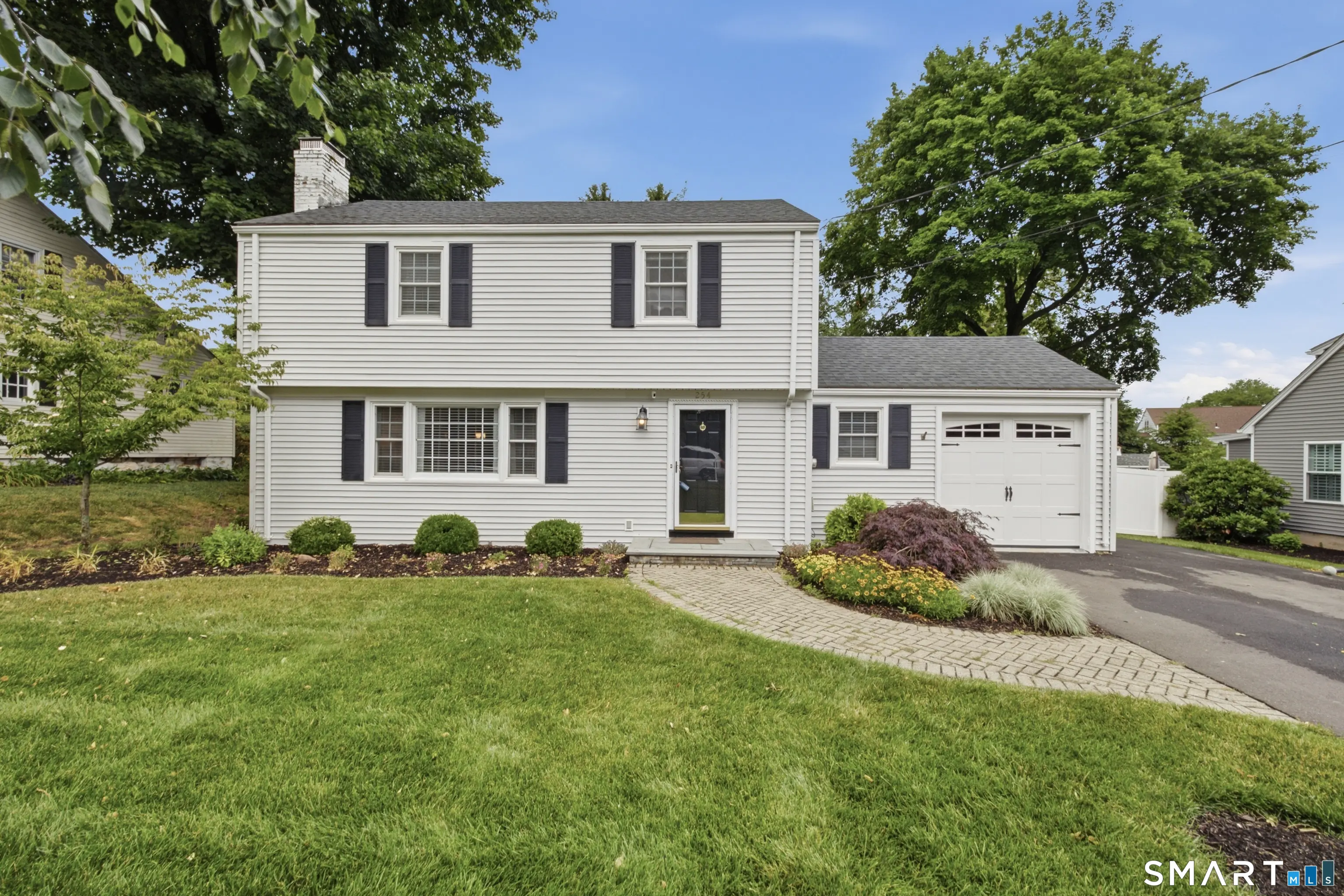 254 Tunxis Road, West Hartford