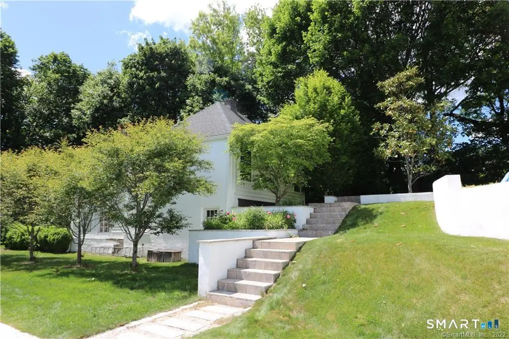 126 Morningside Dr S Drive, Westport