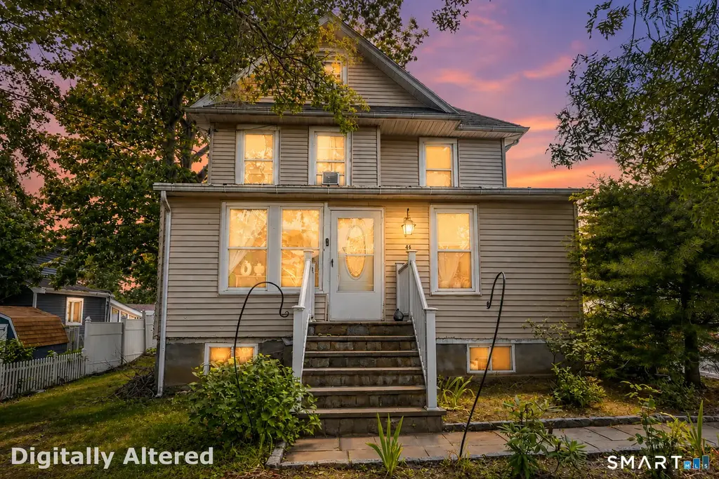 44 Toms Road, Stamford