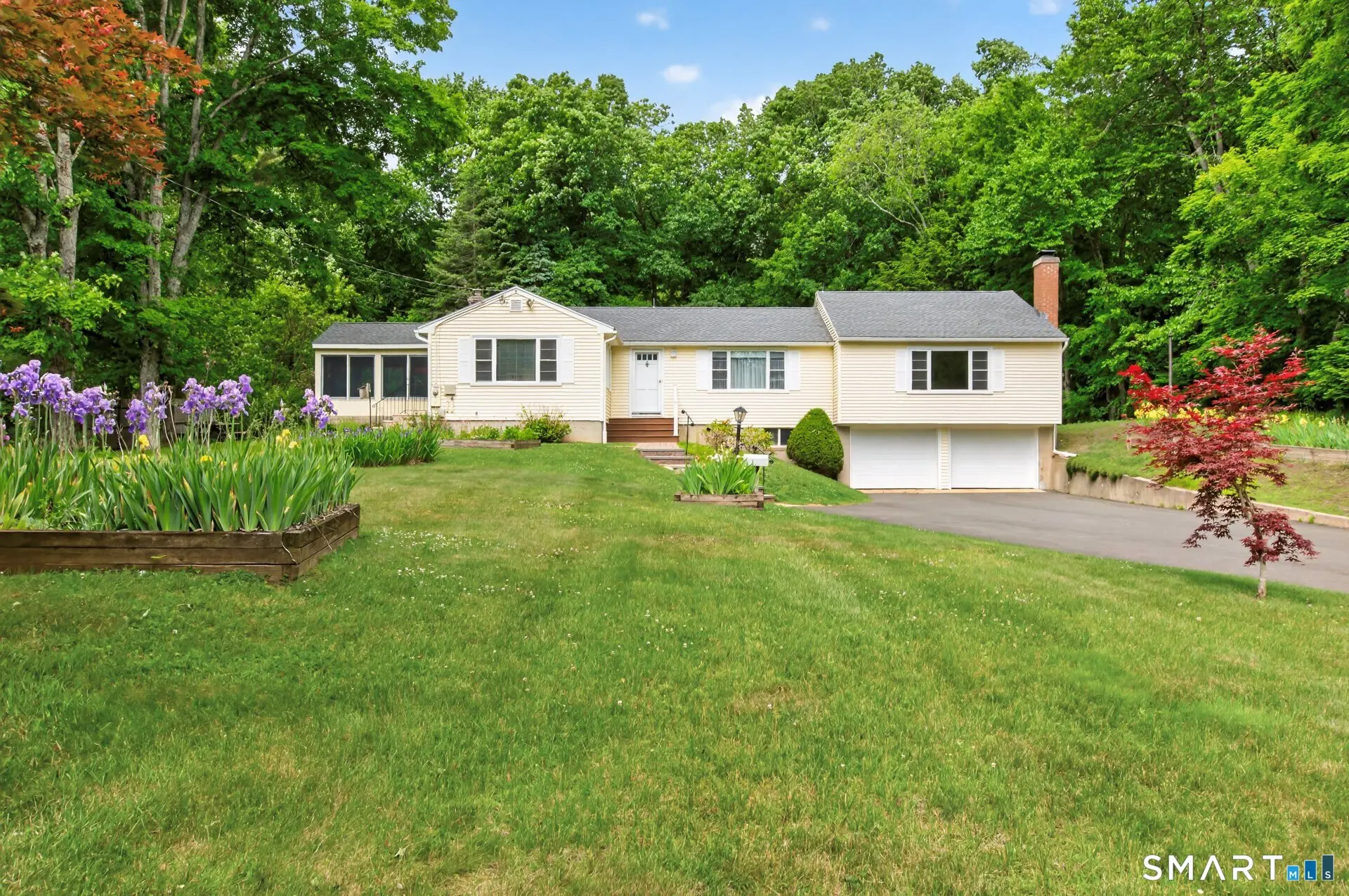 437 Lovely Street, Avon
