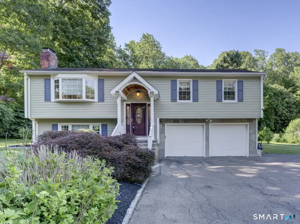 98 Osborn Lane, Monroe