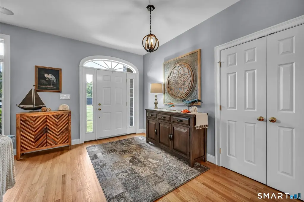 80 Acre Way, Southington
