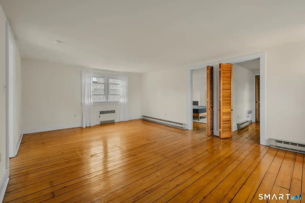 64 Main Street 3rd Fl, Stonington