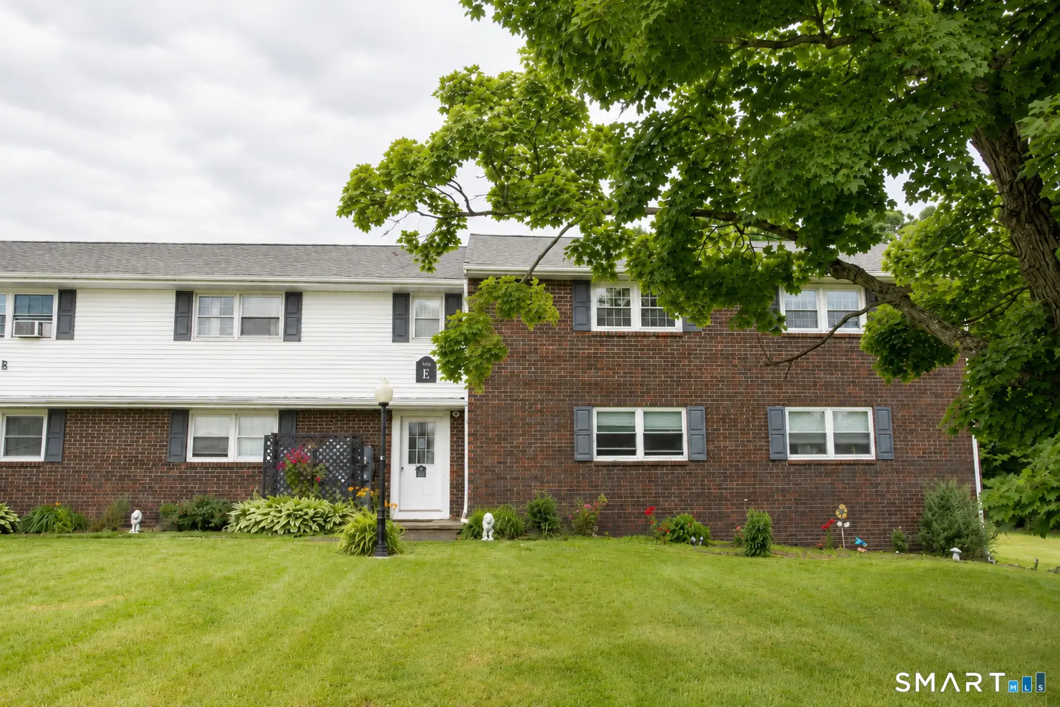 245 Cherry Avenue E24, Watertown