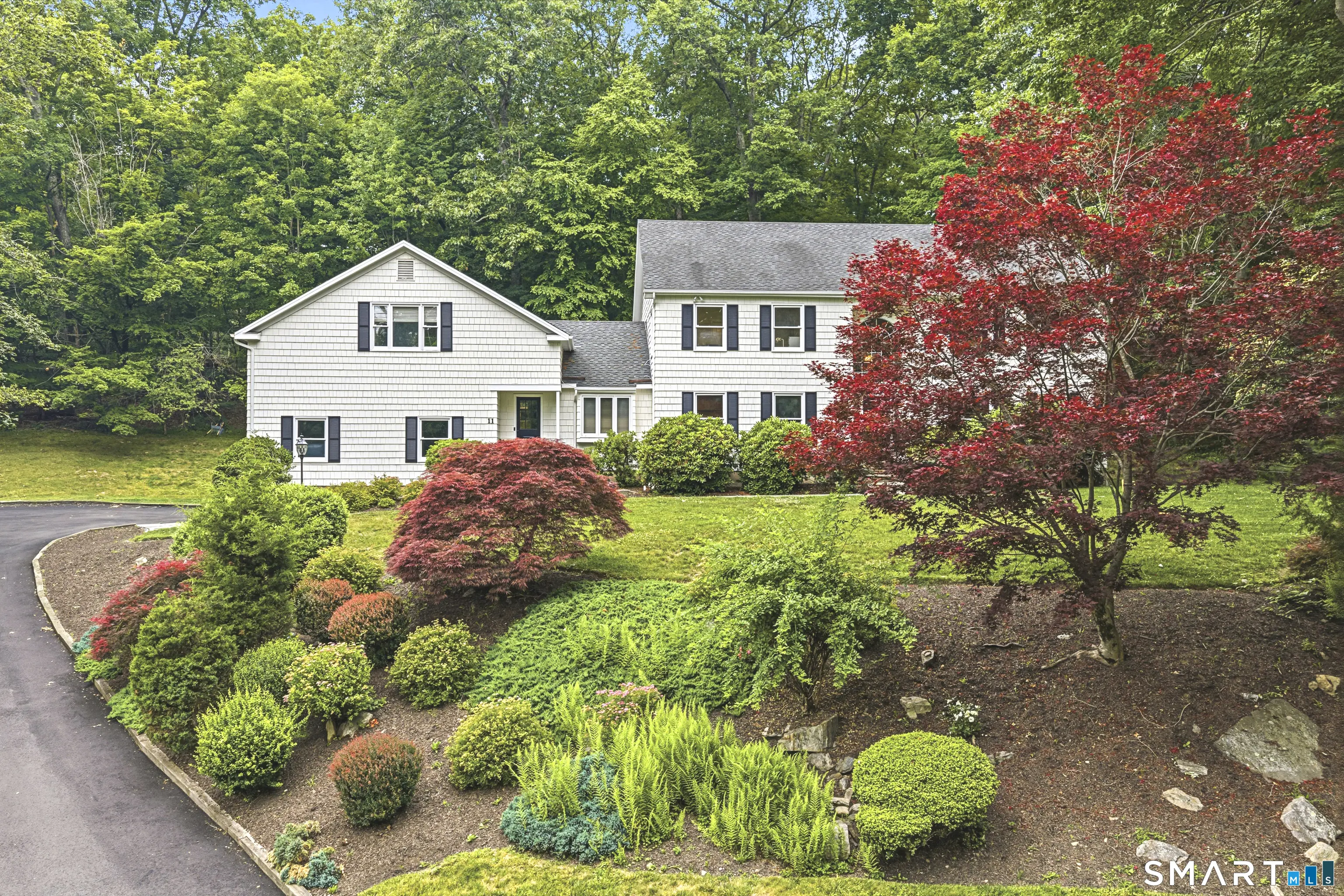 11 Hunt Lane, Weston