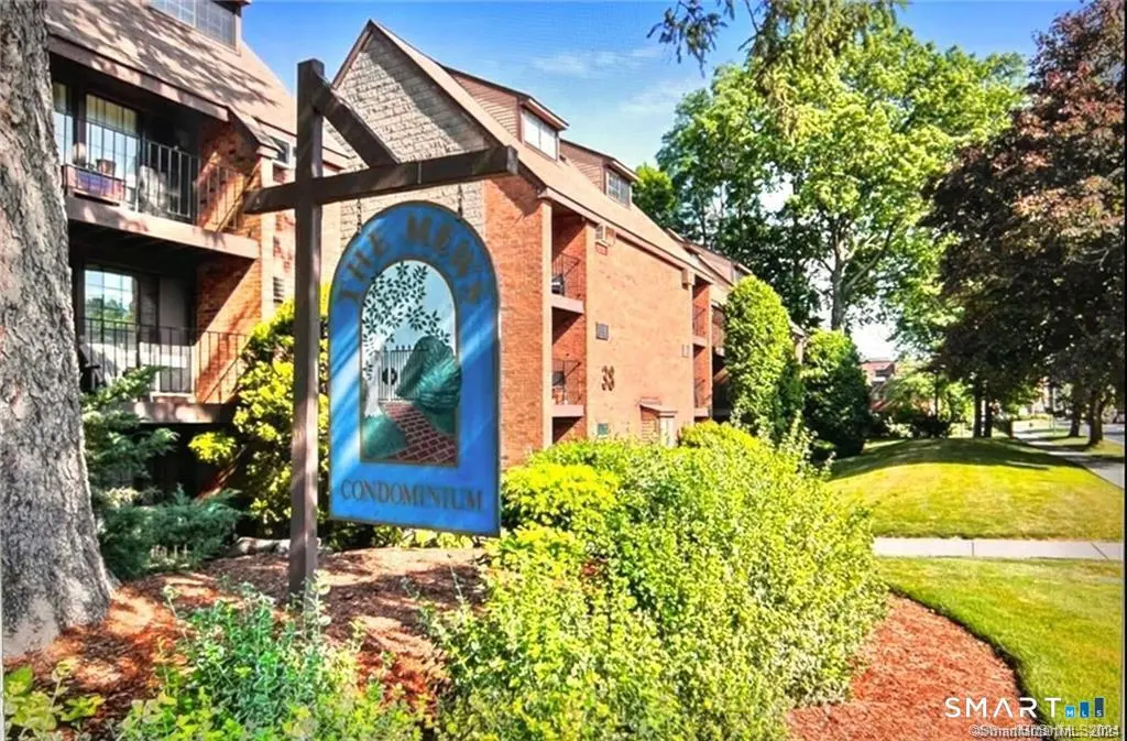 42 North Main Street 79, West Hartford