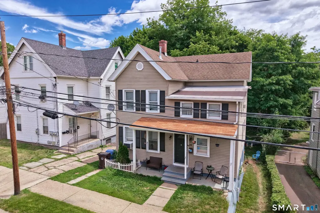 32 Greenwood Street, New Britain