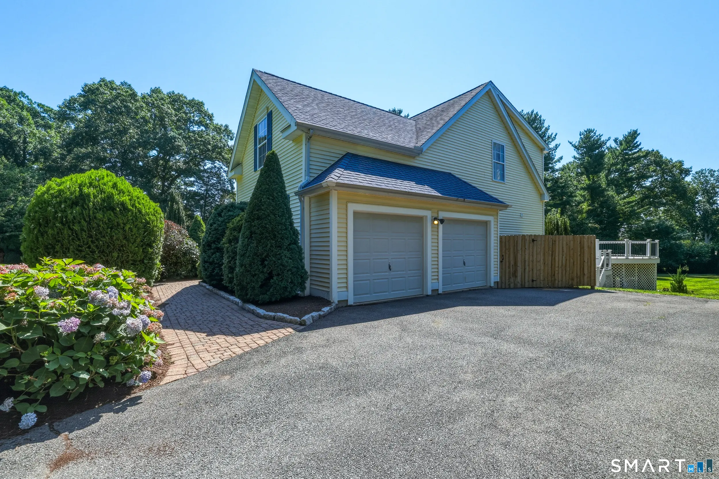 20 Ridgewood Court, Hamden
