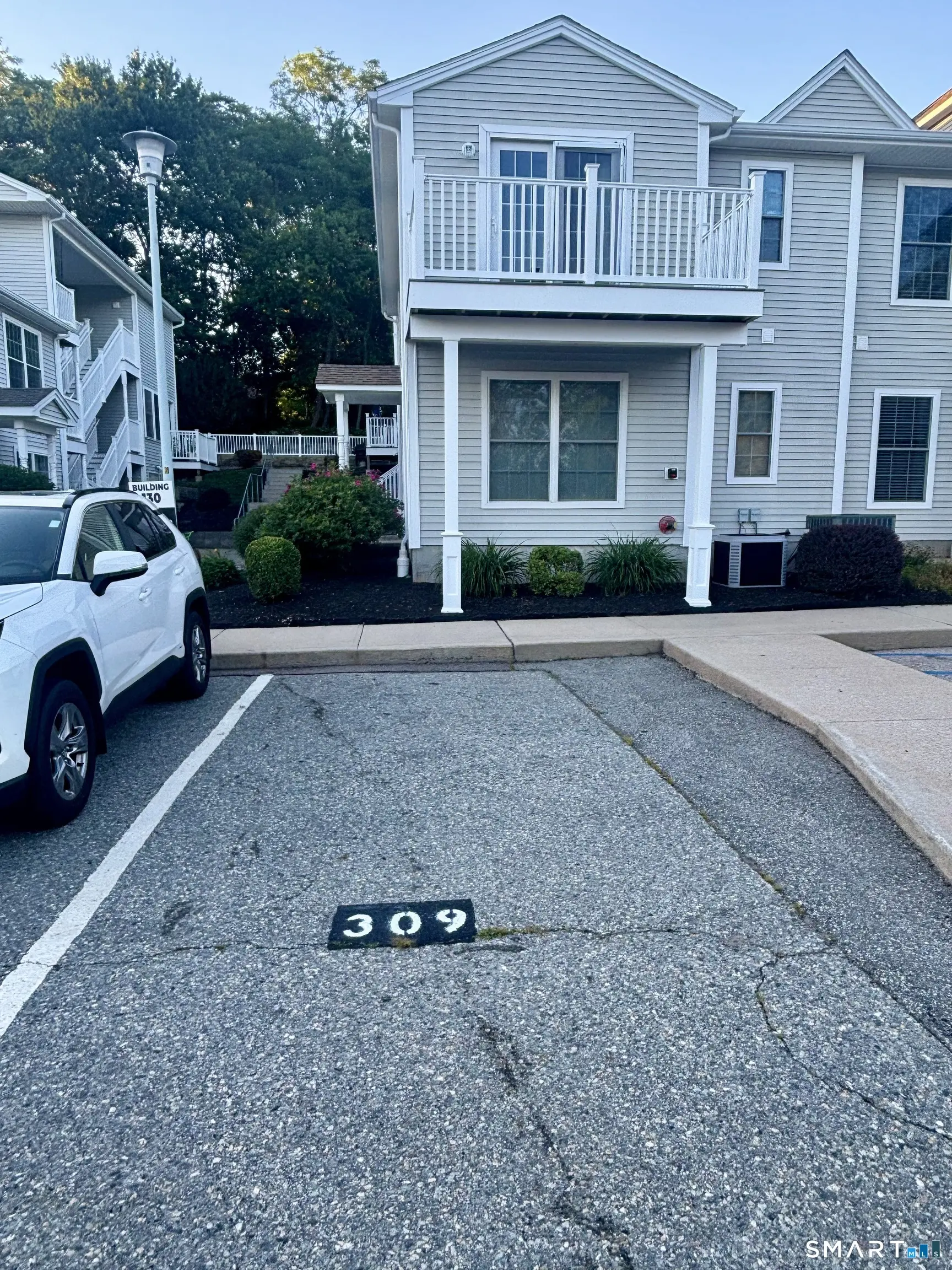 130 Meridian Street 309, Groton