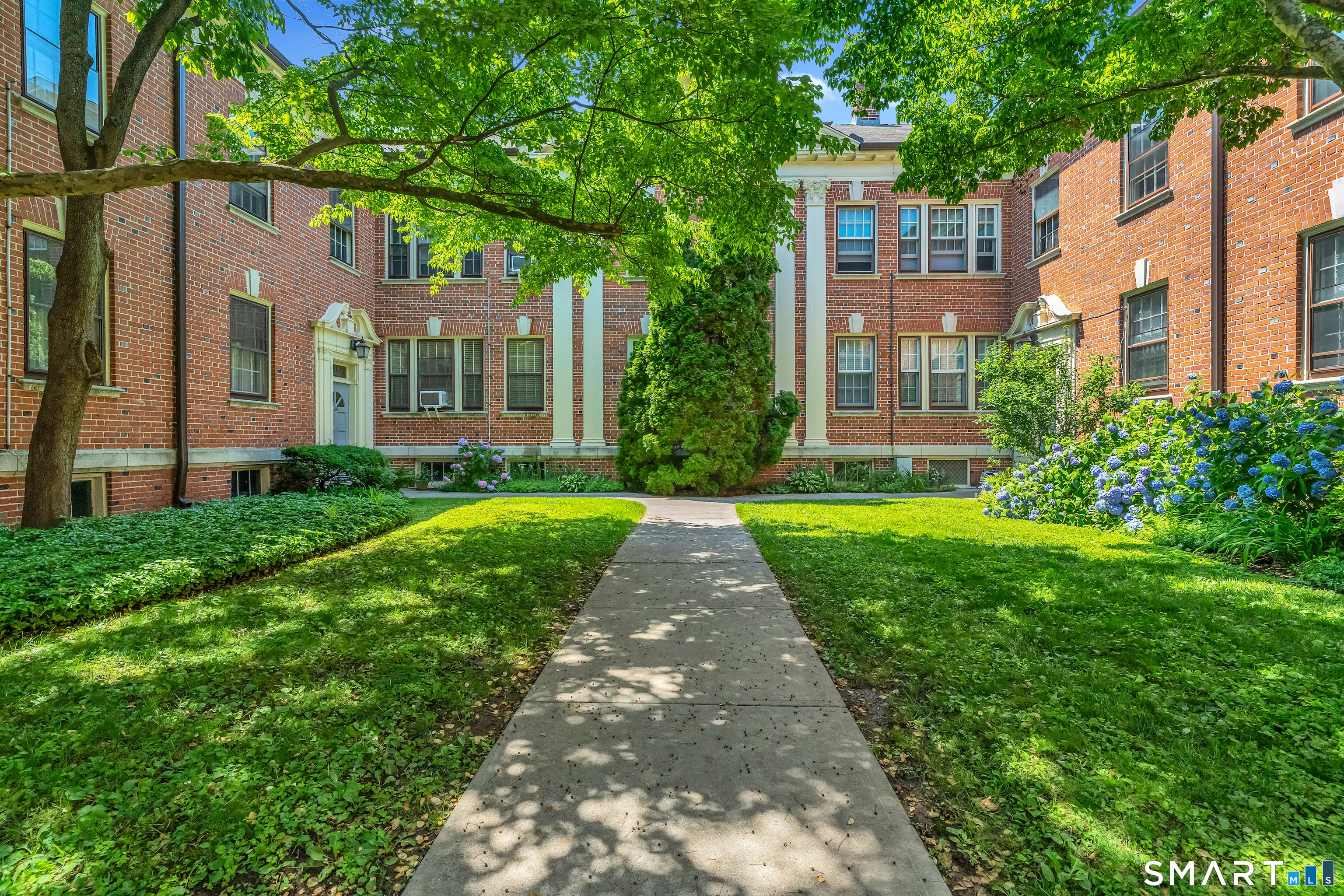 496 Whitney Avenue 7c, New Haven