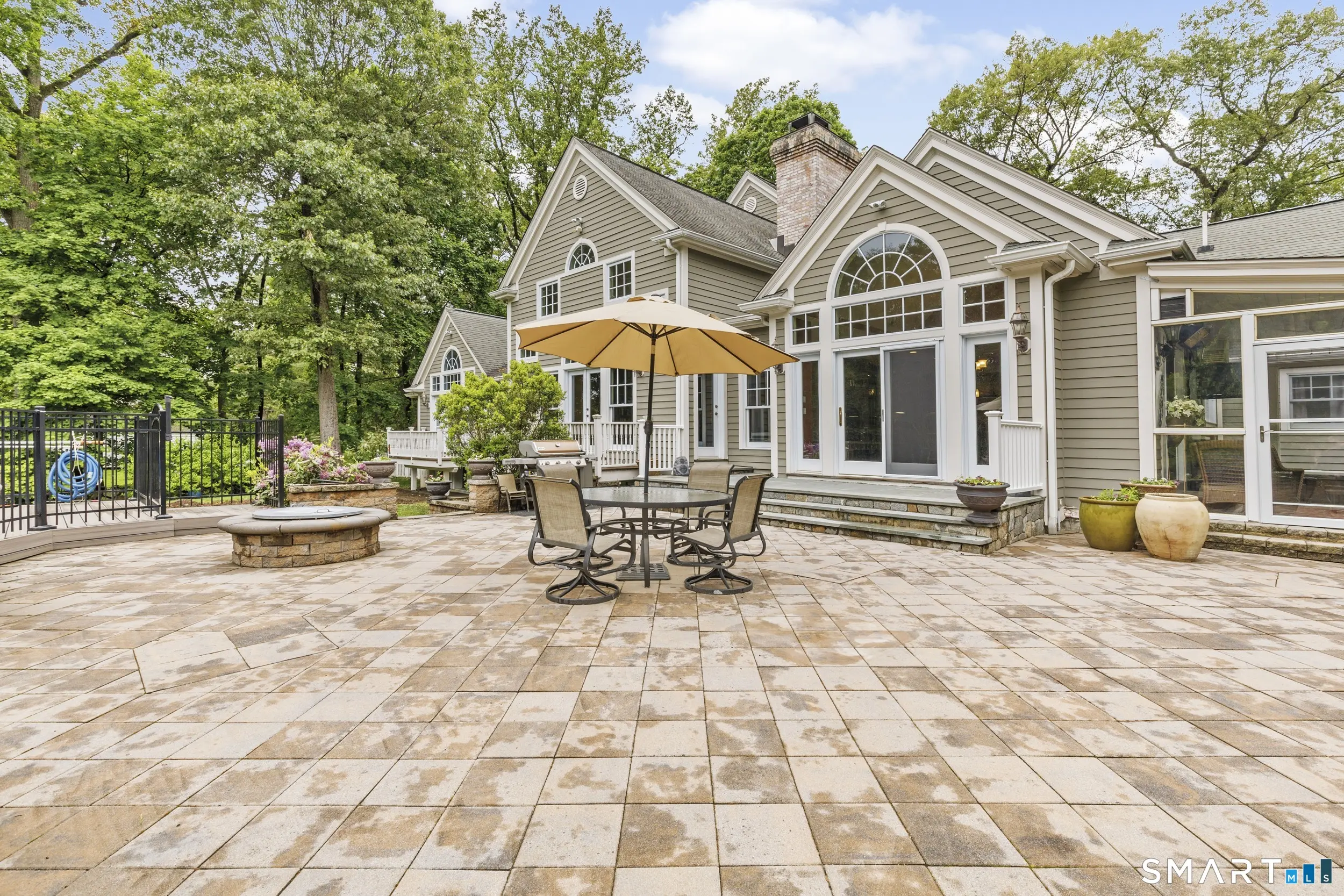 91 Dogwood Lane, Stamford