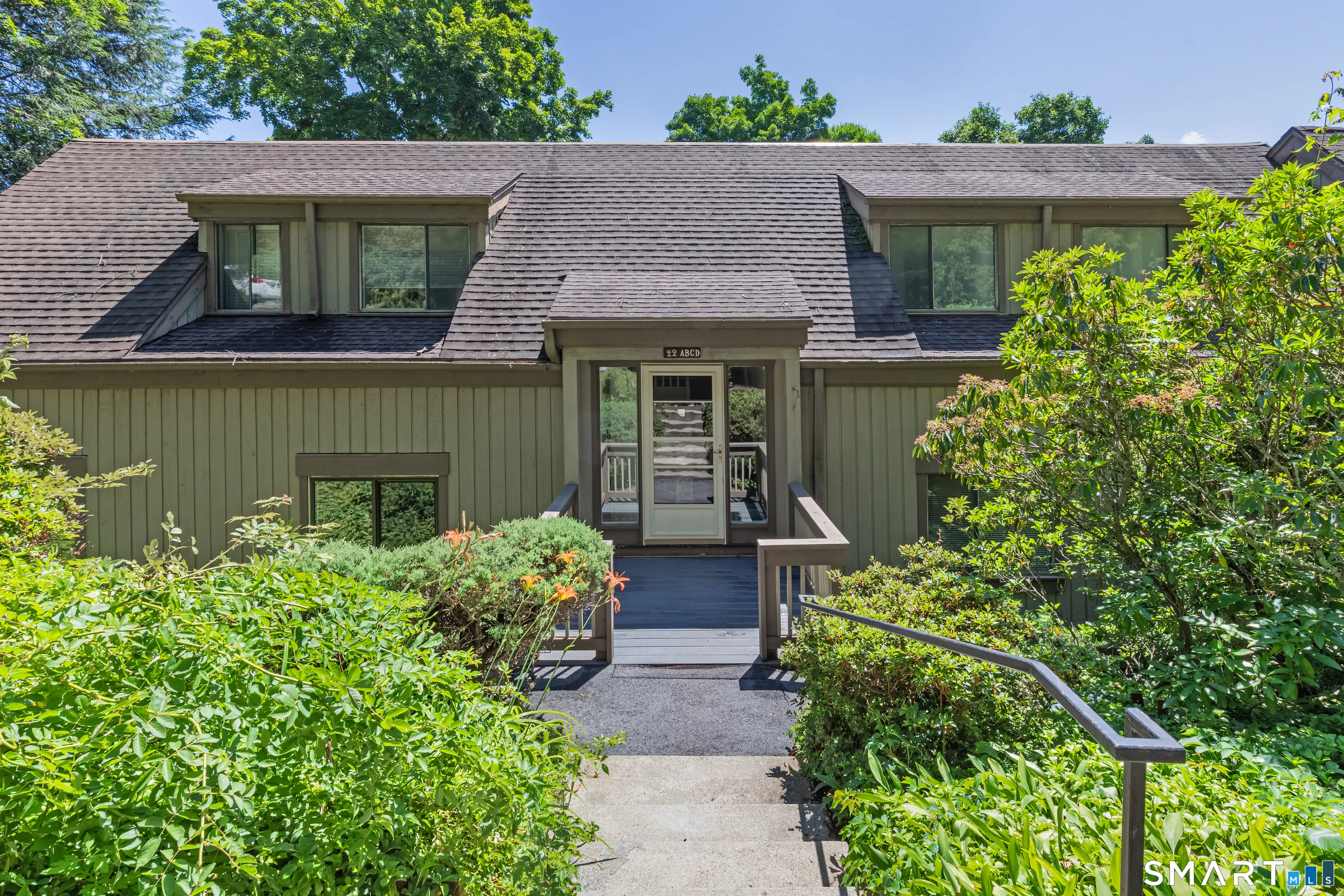 22 Heritage Village B, Southbury