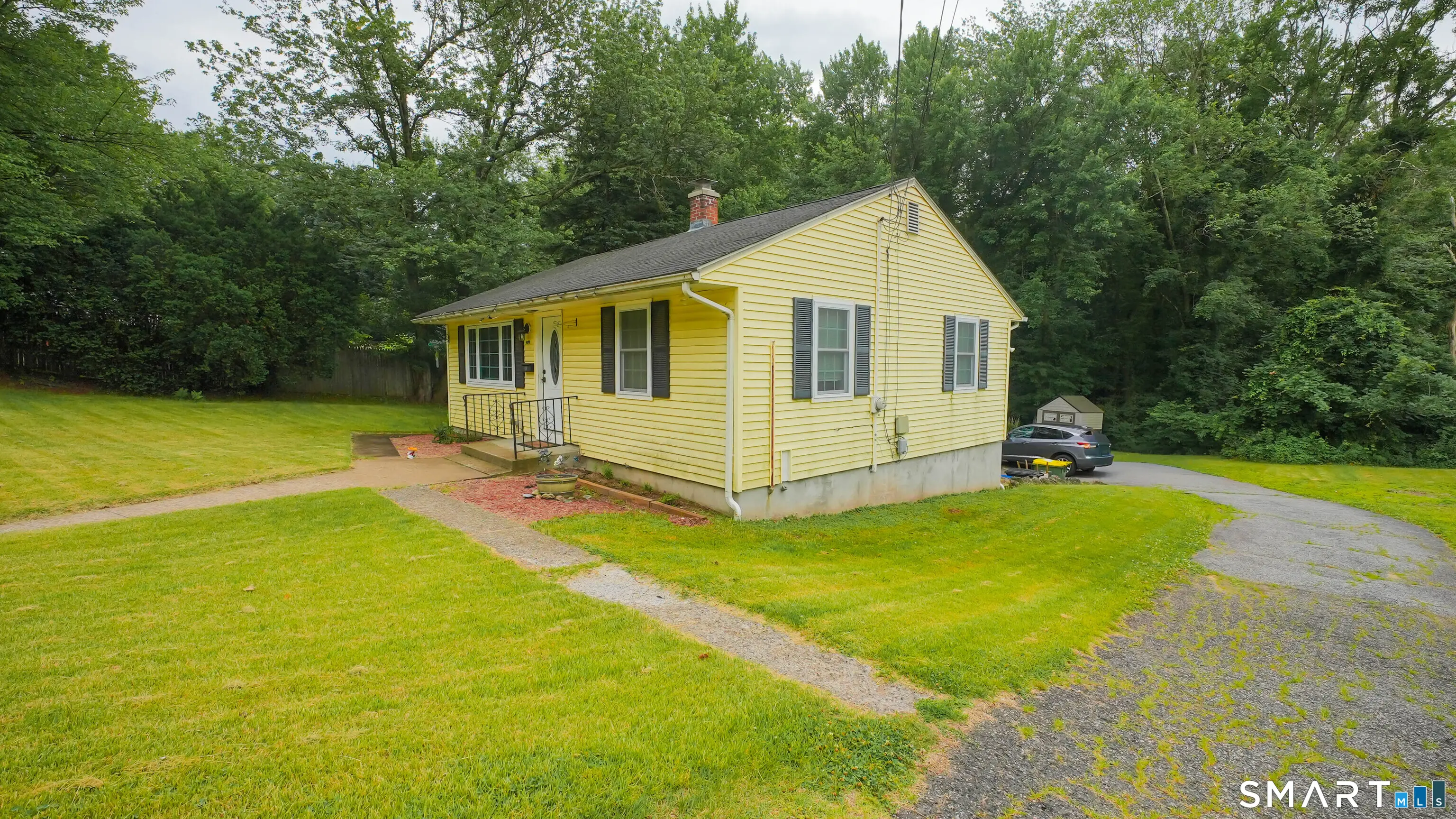 409 Oakville Avenue, Waterbury