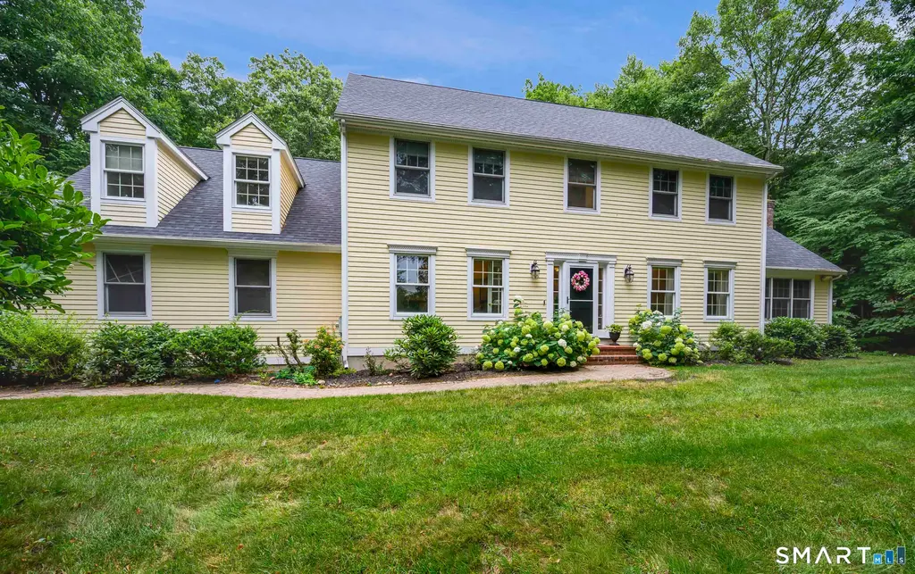 120 Strickland Street, Glastonbury