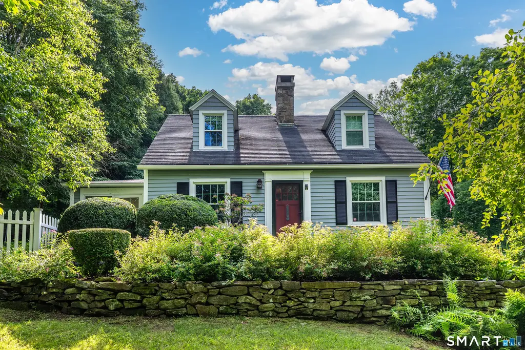 31 Church Hill Road, Washington