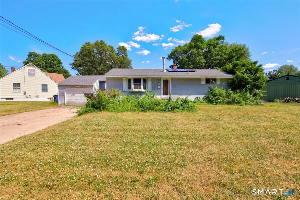 23 Magnolia Drive, Enfield