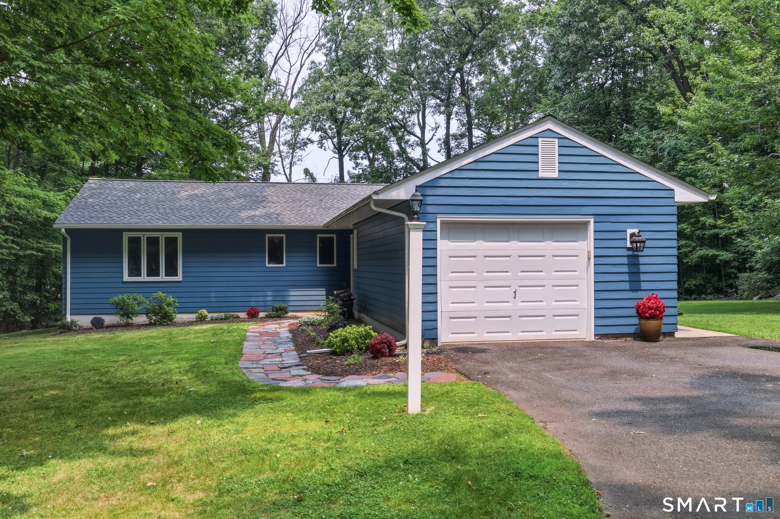 30 Grant Hill Road, Bloomfield