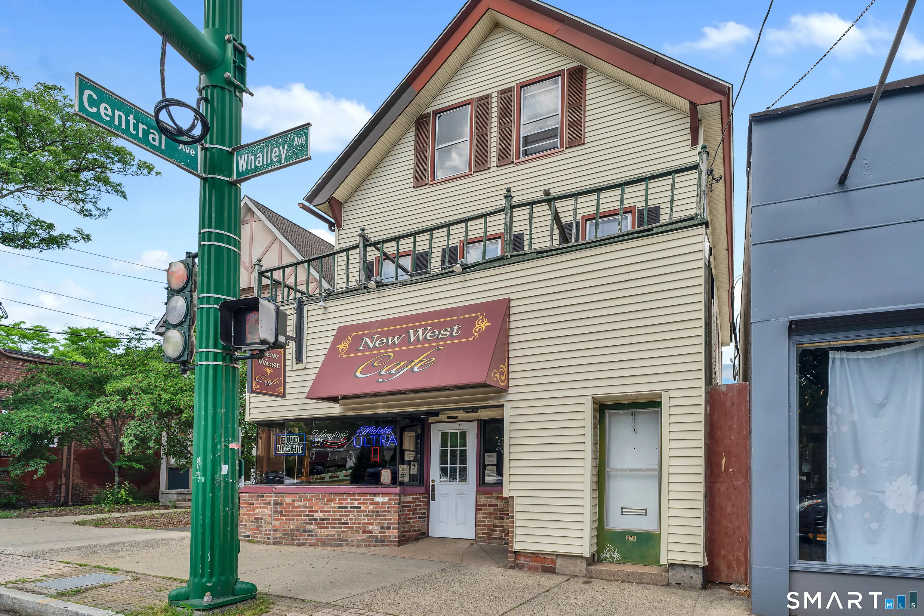 879 Whalley Avenue, New Haven