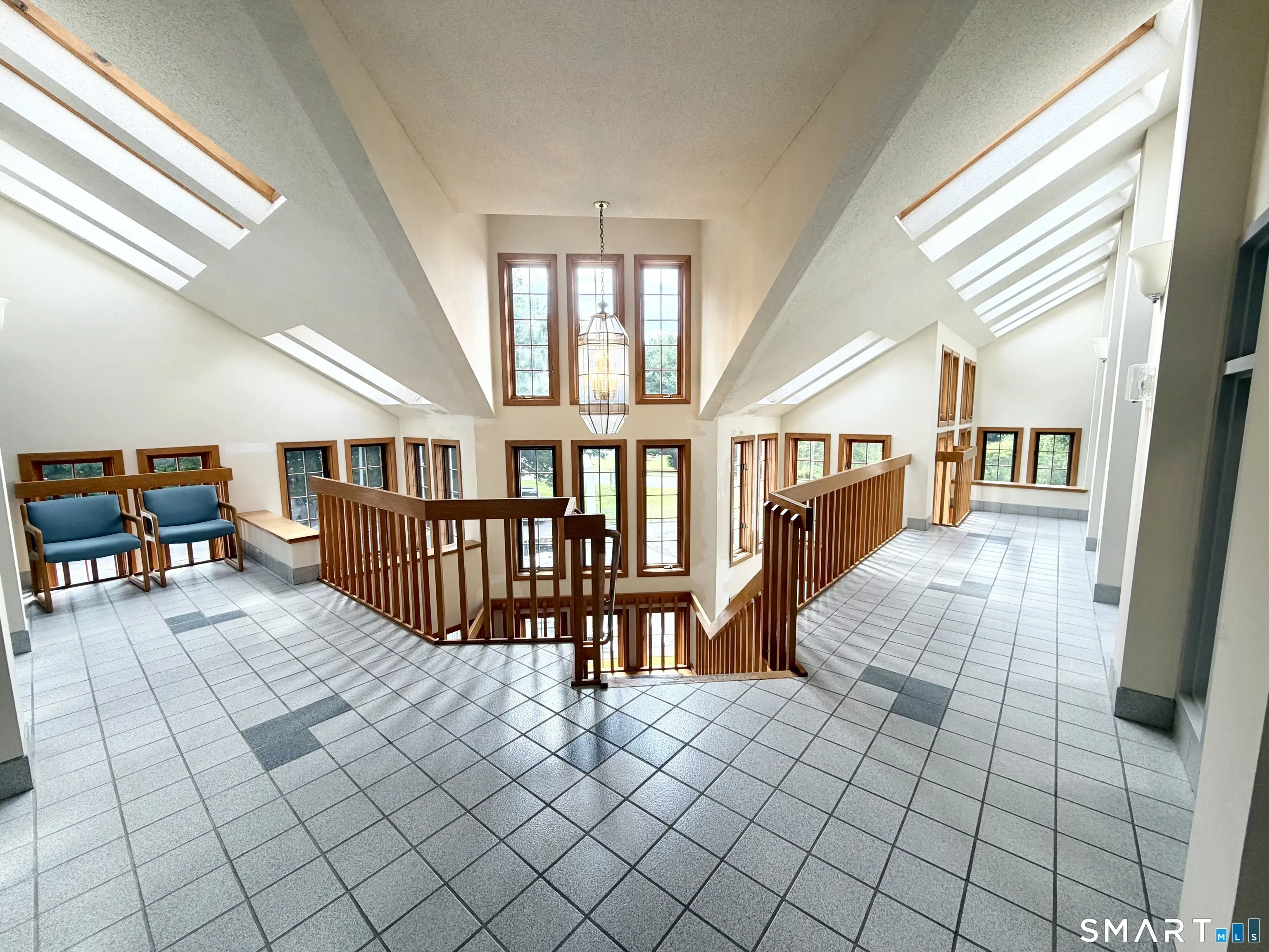384-392 Merrow Road, Tolland