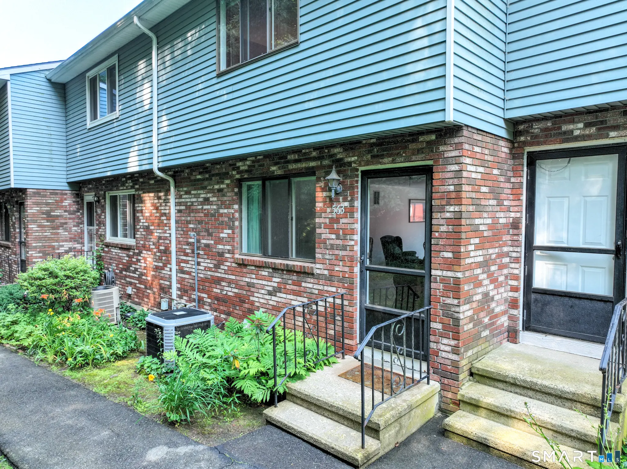 563 Churchill Drive 563, Newington