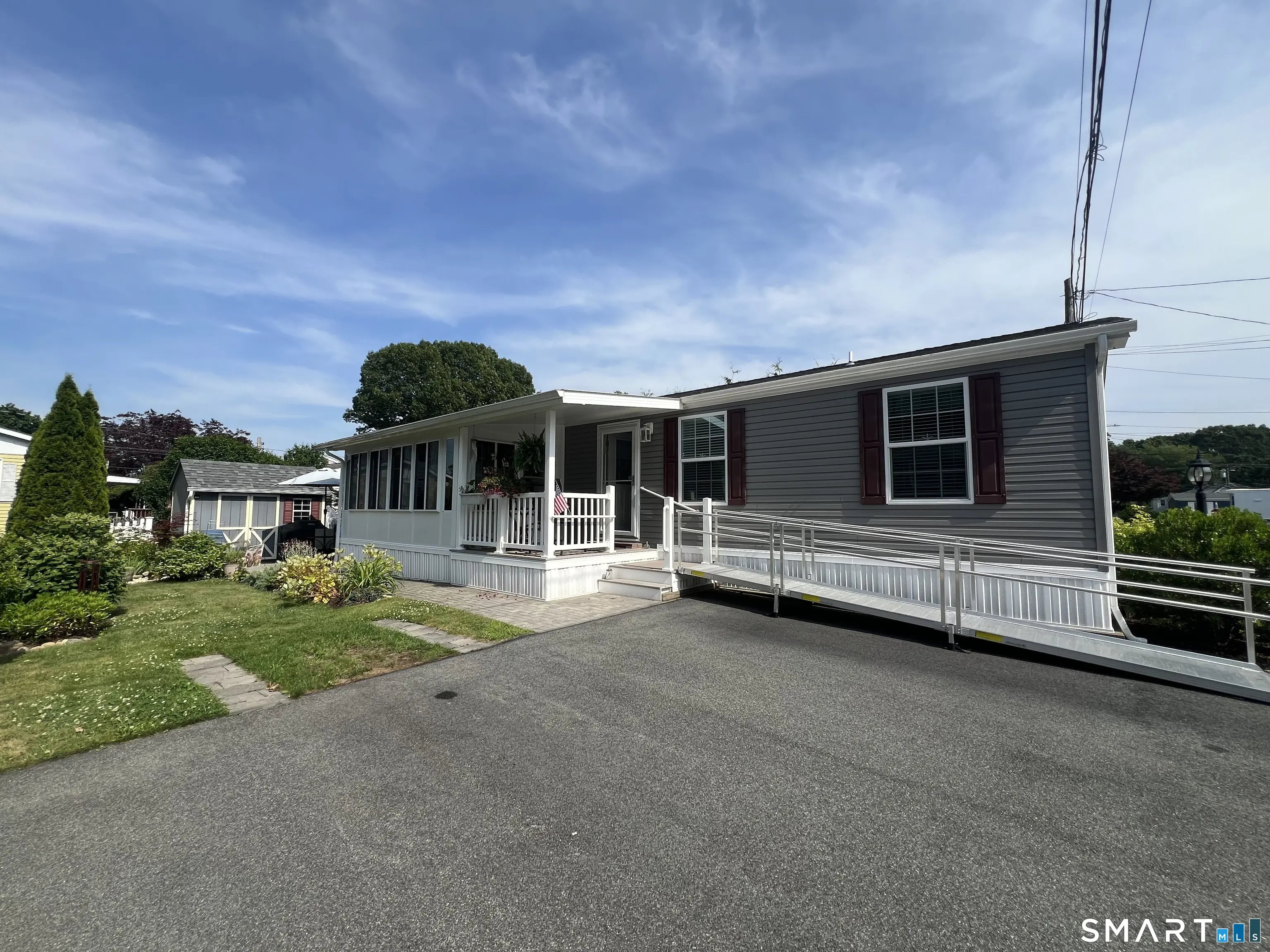 8 Grove Terrace, Westbrook