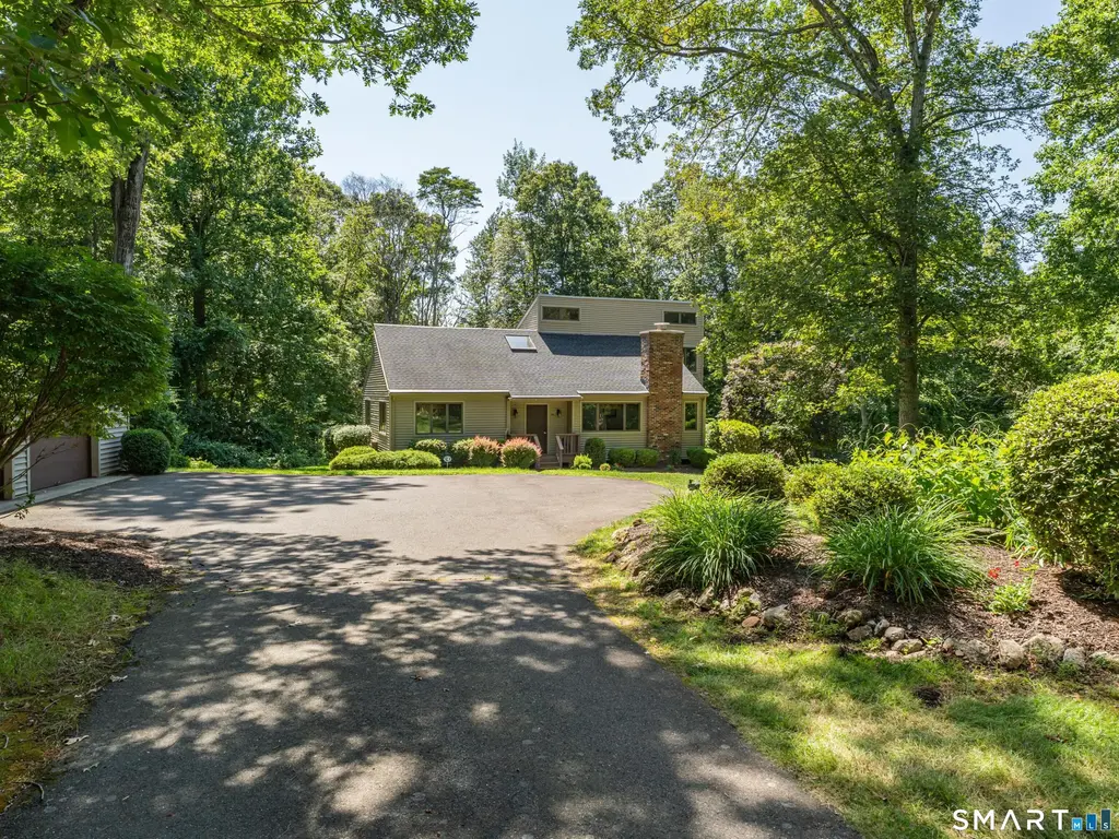 70 Hoadley Creek Circle, Guilford