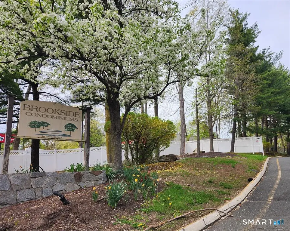 7 Padanaram Road C62, Danbury