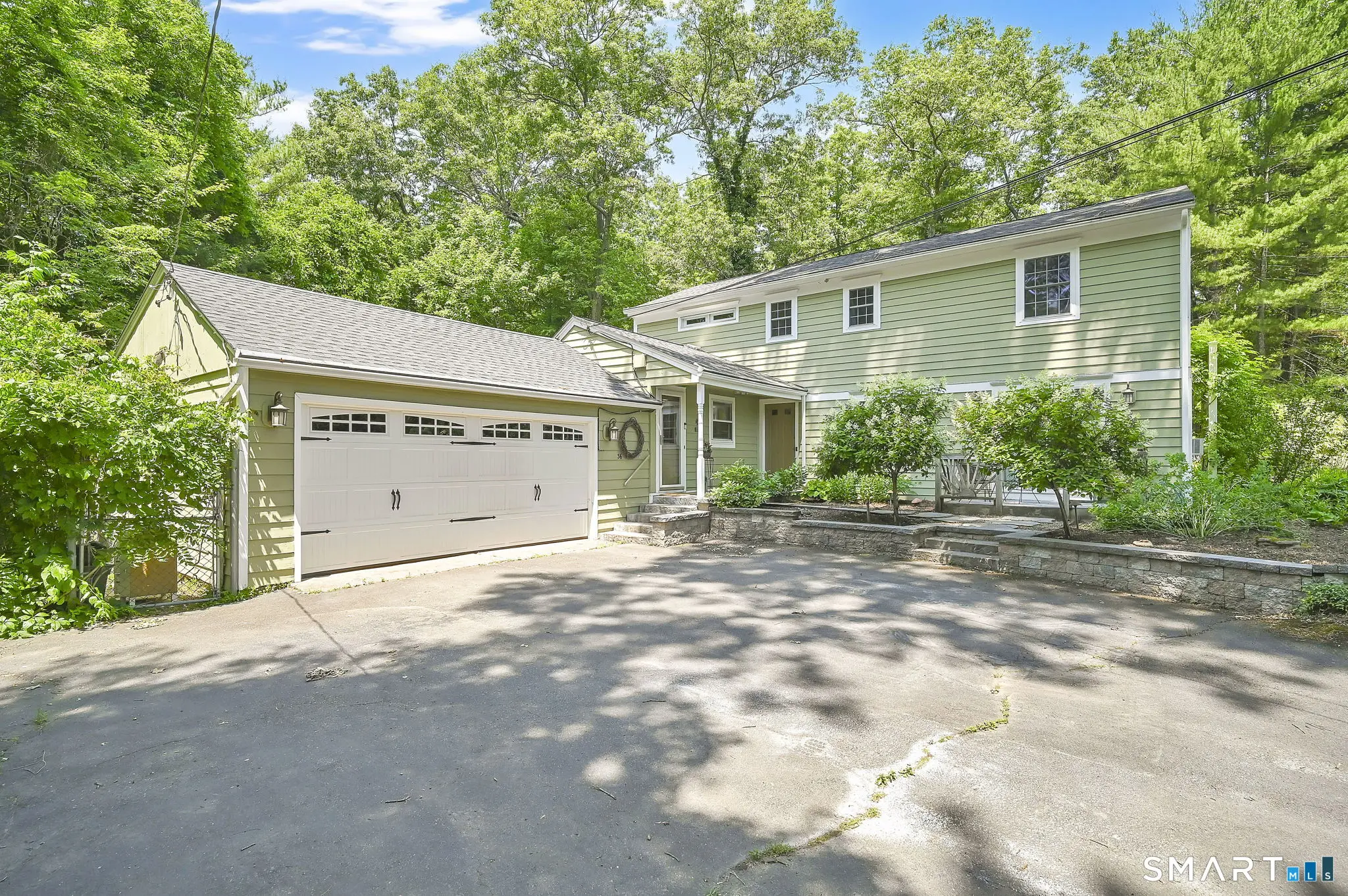 36 Woodside Circle, Simsbury