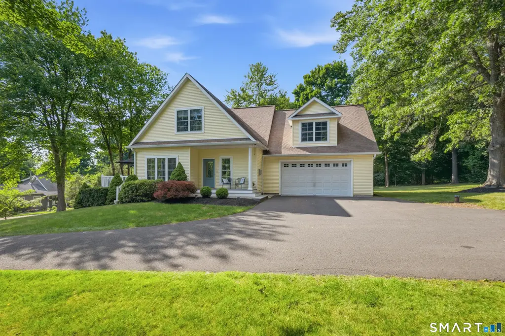 16 Blueberry Hill Road, Bridgewater
