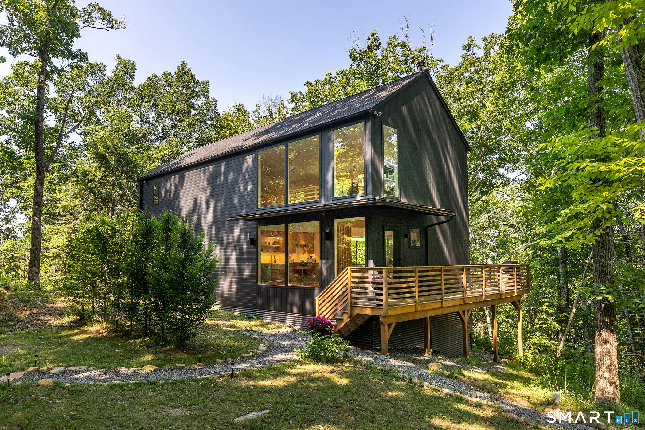 23 Front Of The Mountain Road, New Milford