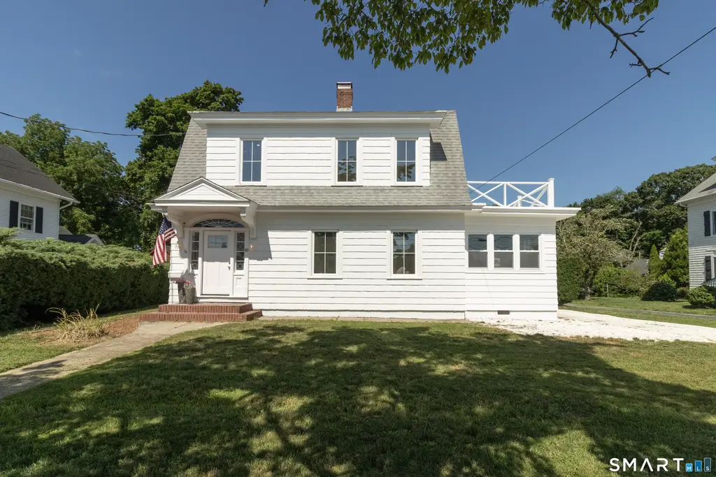 89 Commerce Street, Clinton