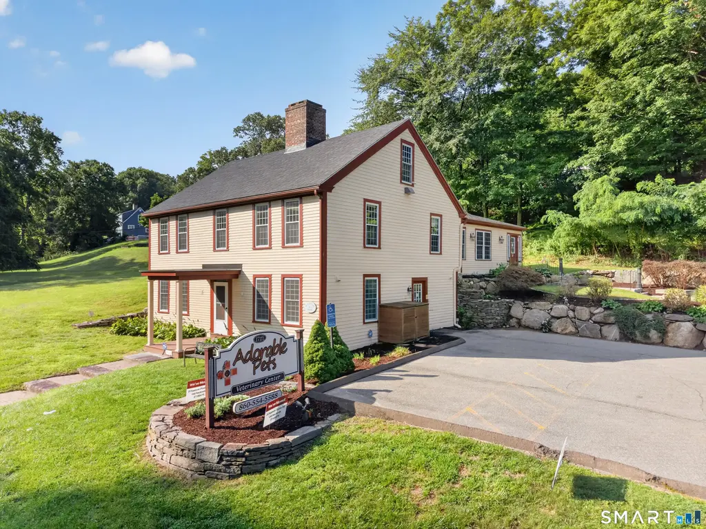 1721 Saybrook Road, Haddam