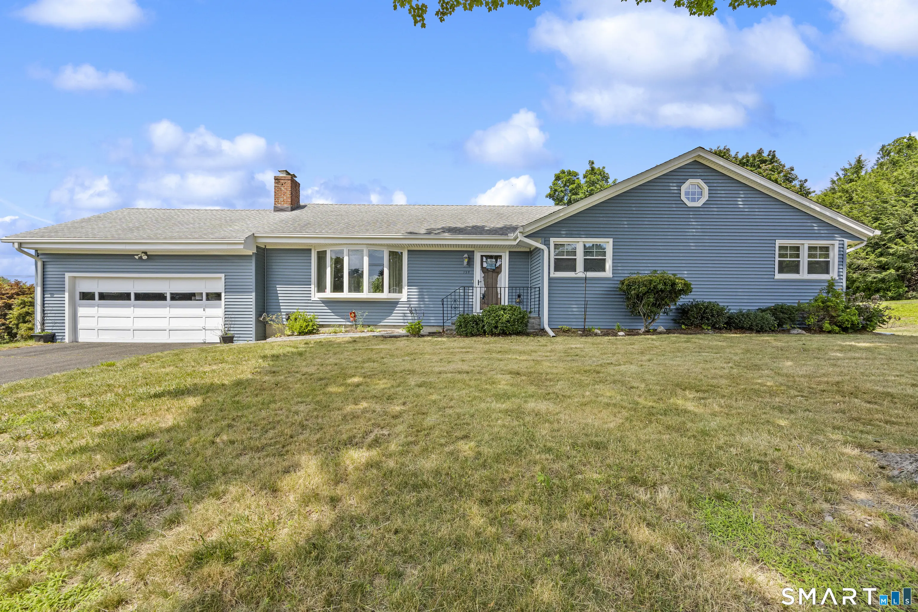124 Elliott Road, Trumbull