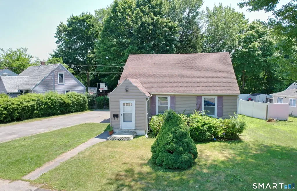354 Edgewood Avenue, Waterbury