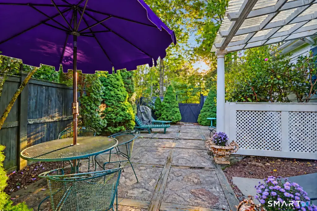 360 Pansy Road, Fairfield