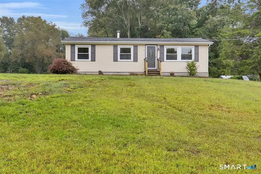 46 Scenic Road, Lebanon