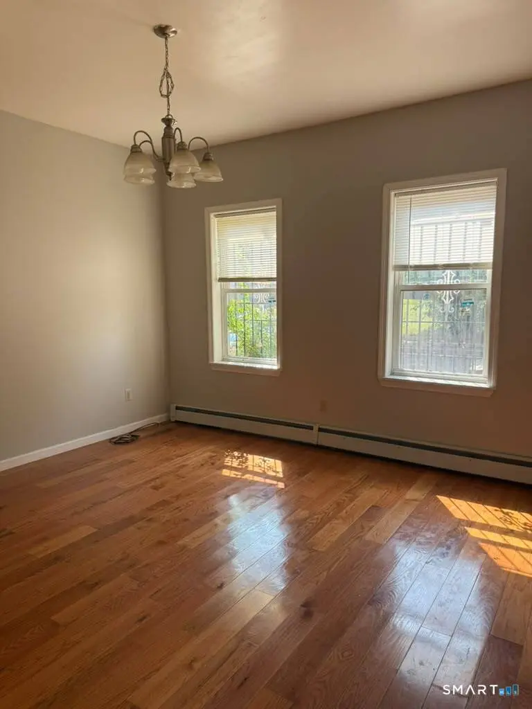 62-64 Bedford Street 1, Hartford