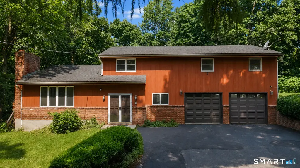 120 Soundview Avenue, Shelton