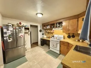 14 Leland Drive, East Hartford