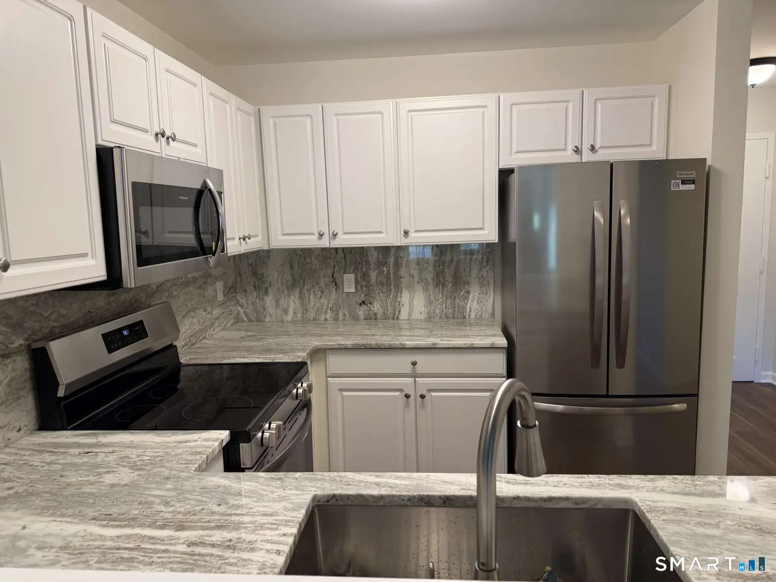 75 Washington Avenue 7-305, Hamden
