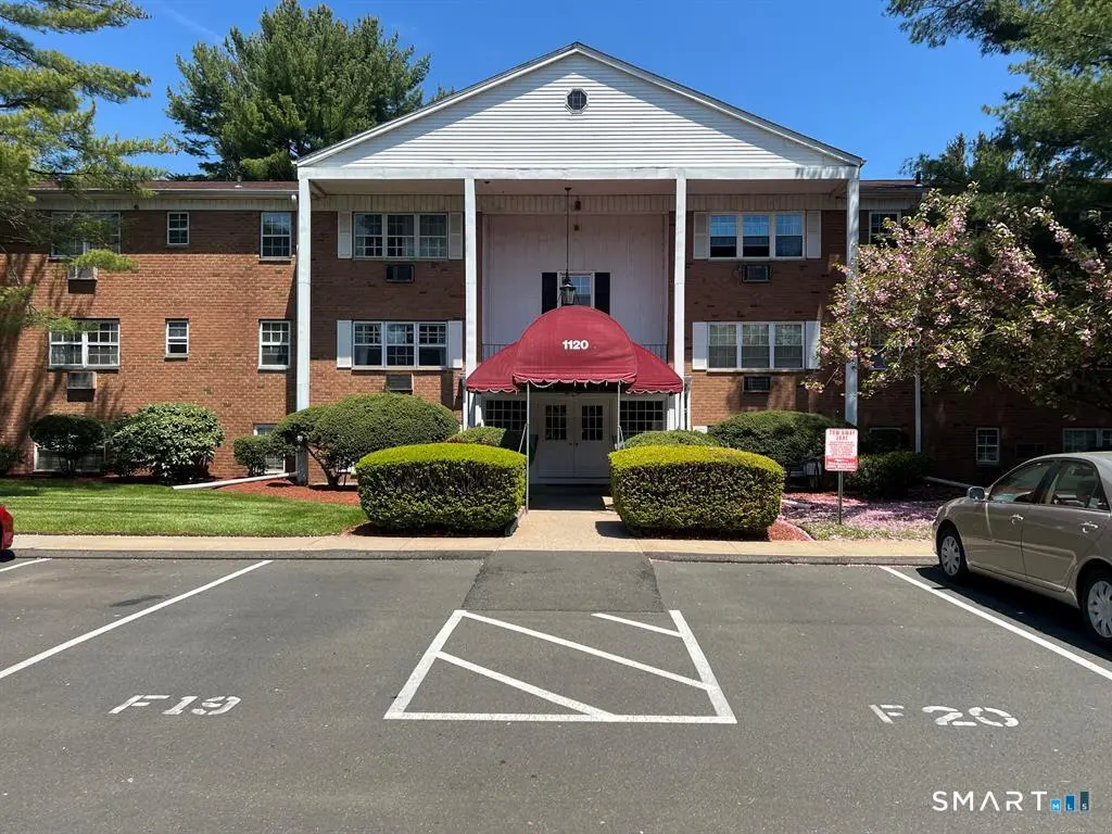 1120 New Haven Avenue 147, Milford