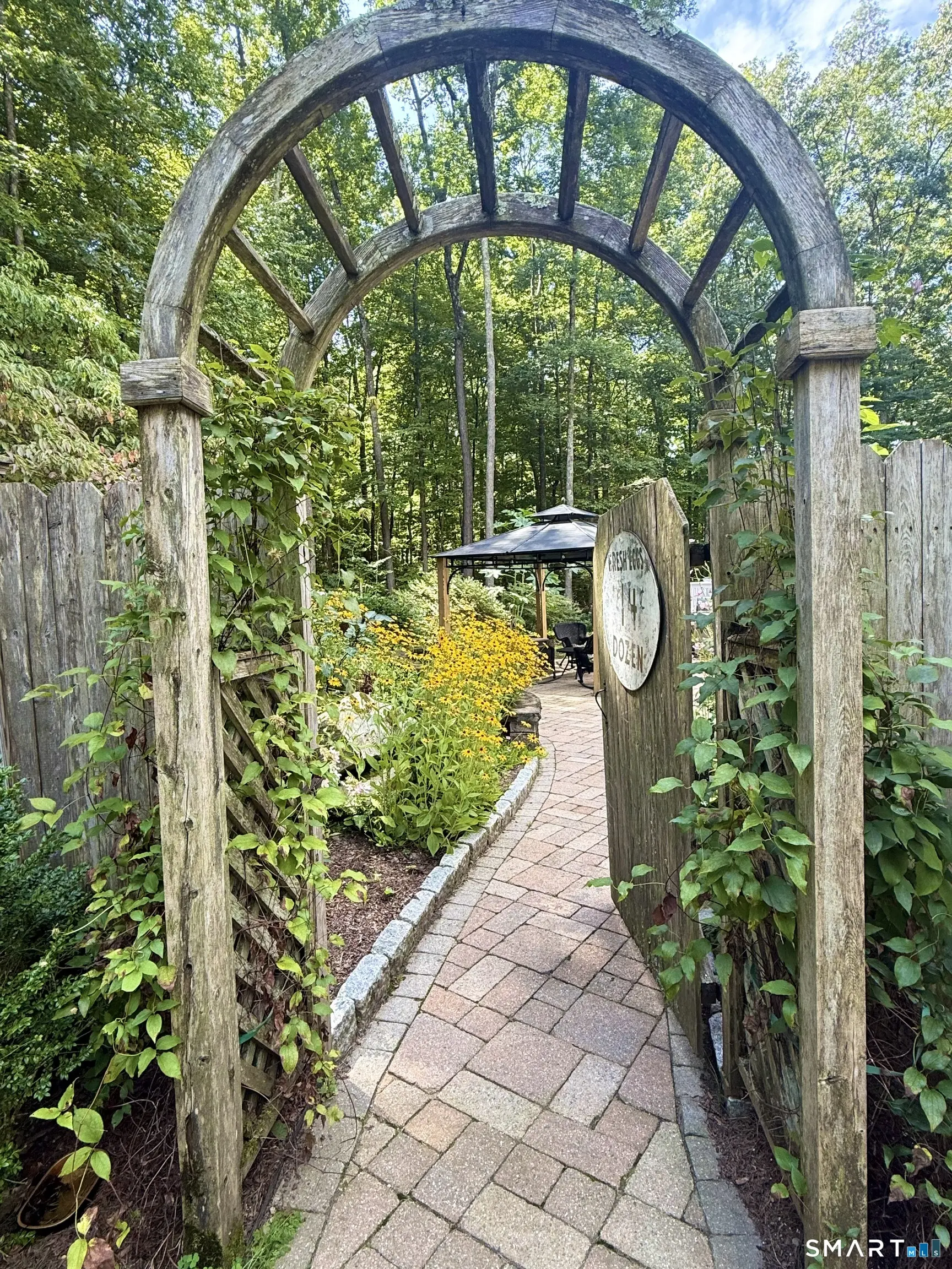 391 Squaw Hollow Road, Ashford