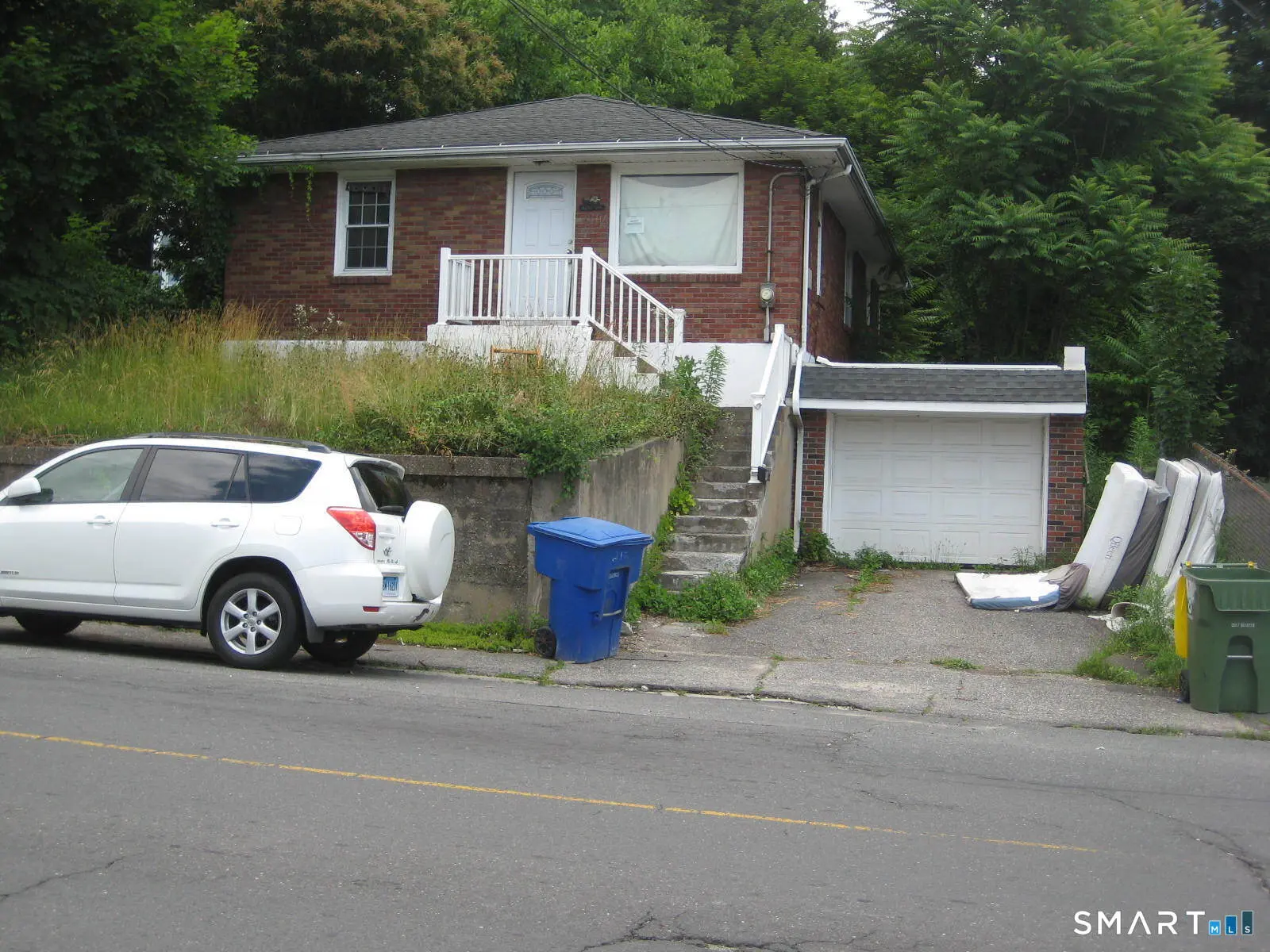 219 Oak Street, Waterbury