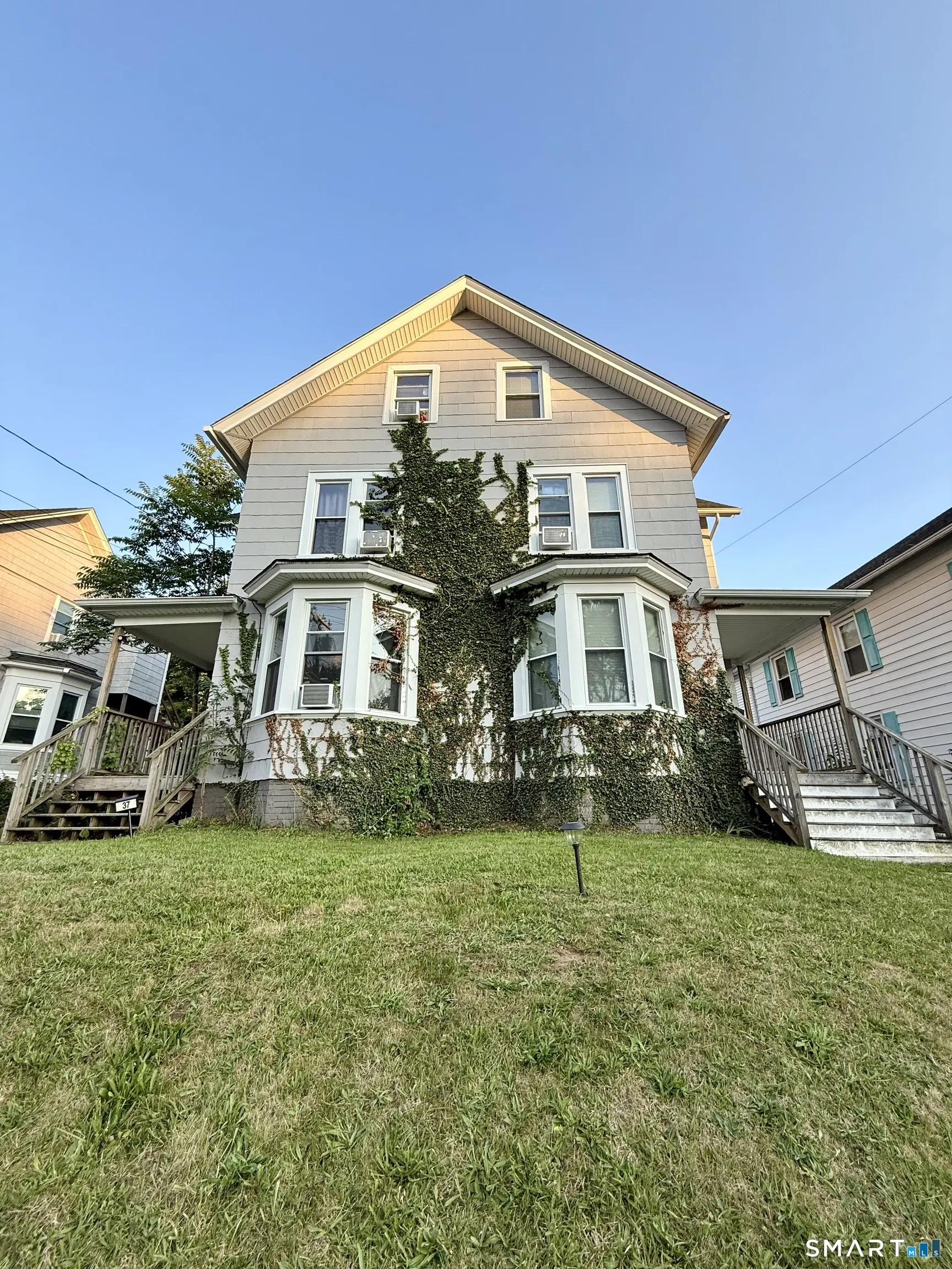 39 Loveland Street, Middletown