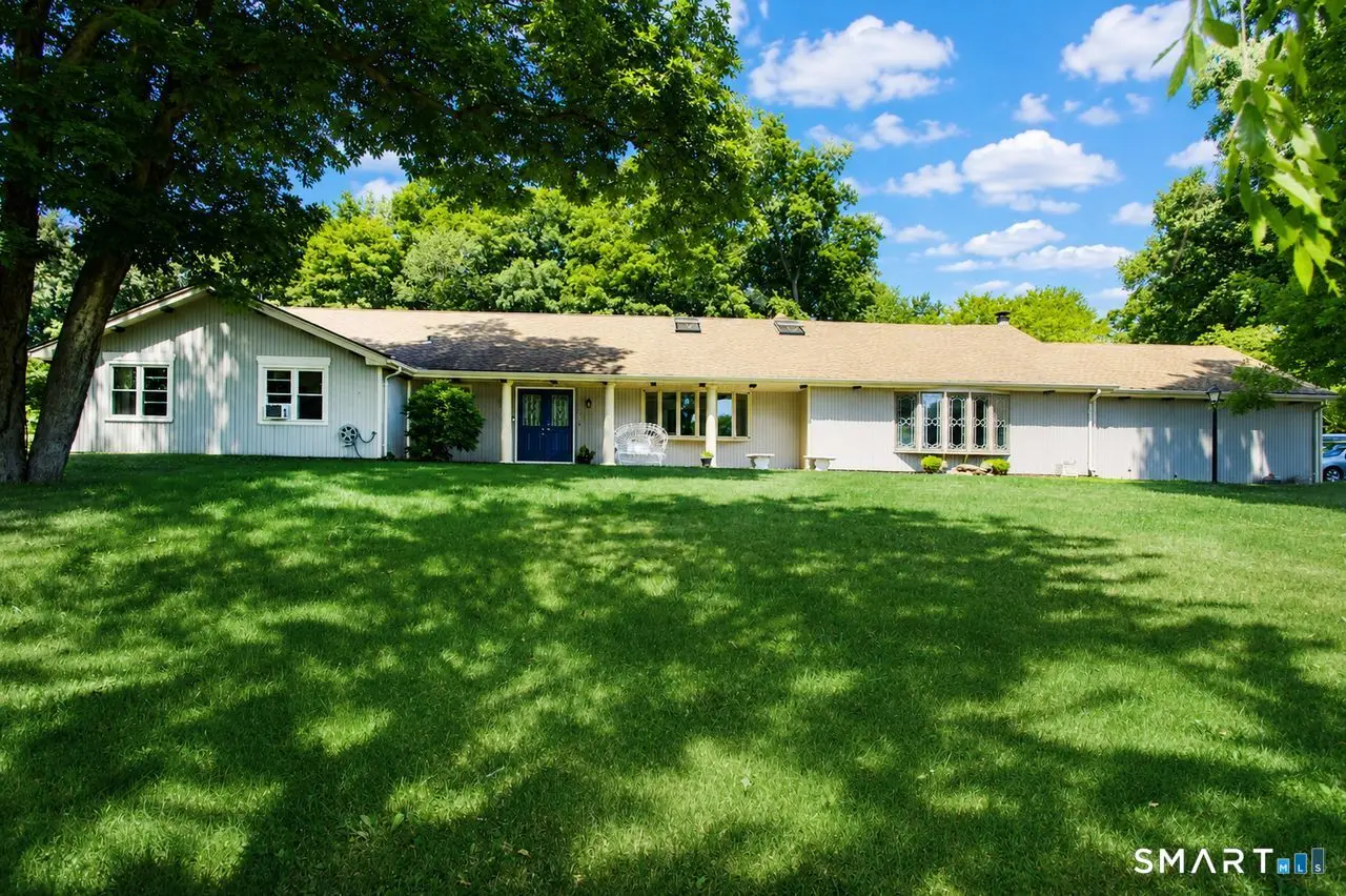 11 Lily Lane, Shelton