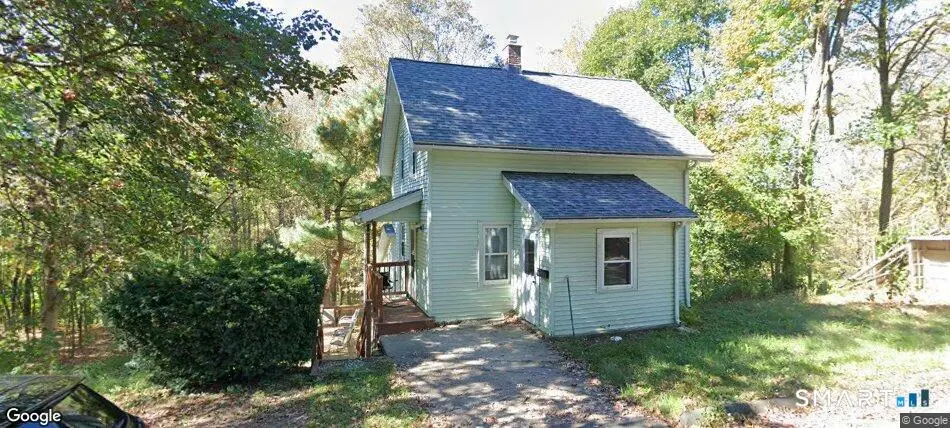 44 Maplewood Street, Waterbury