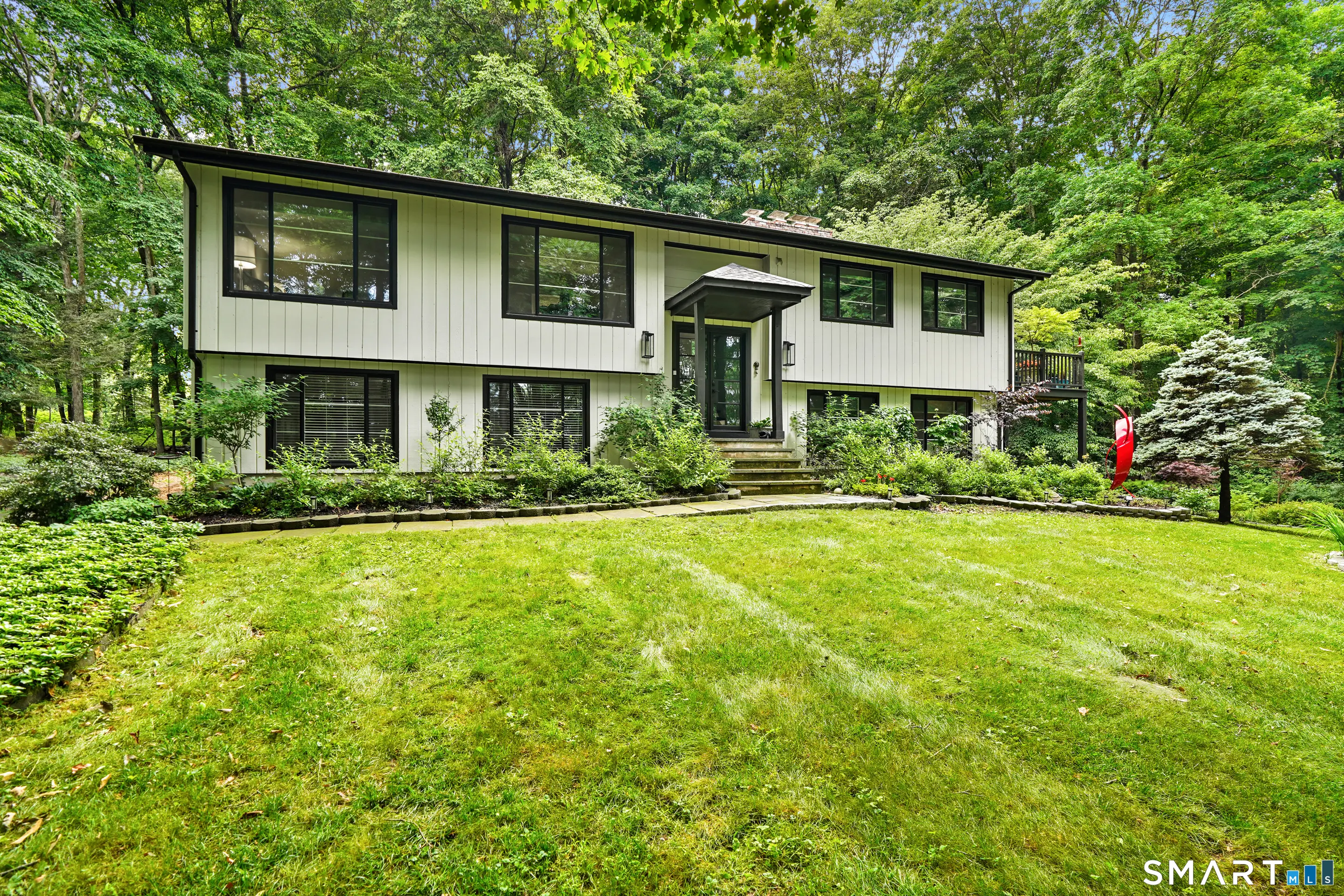 41 Silver Hill Road, Ridgefield