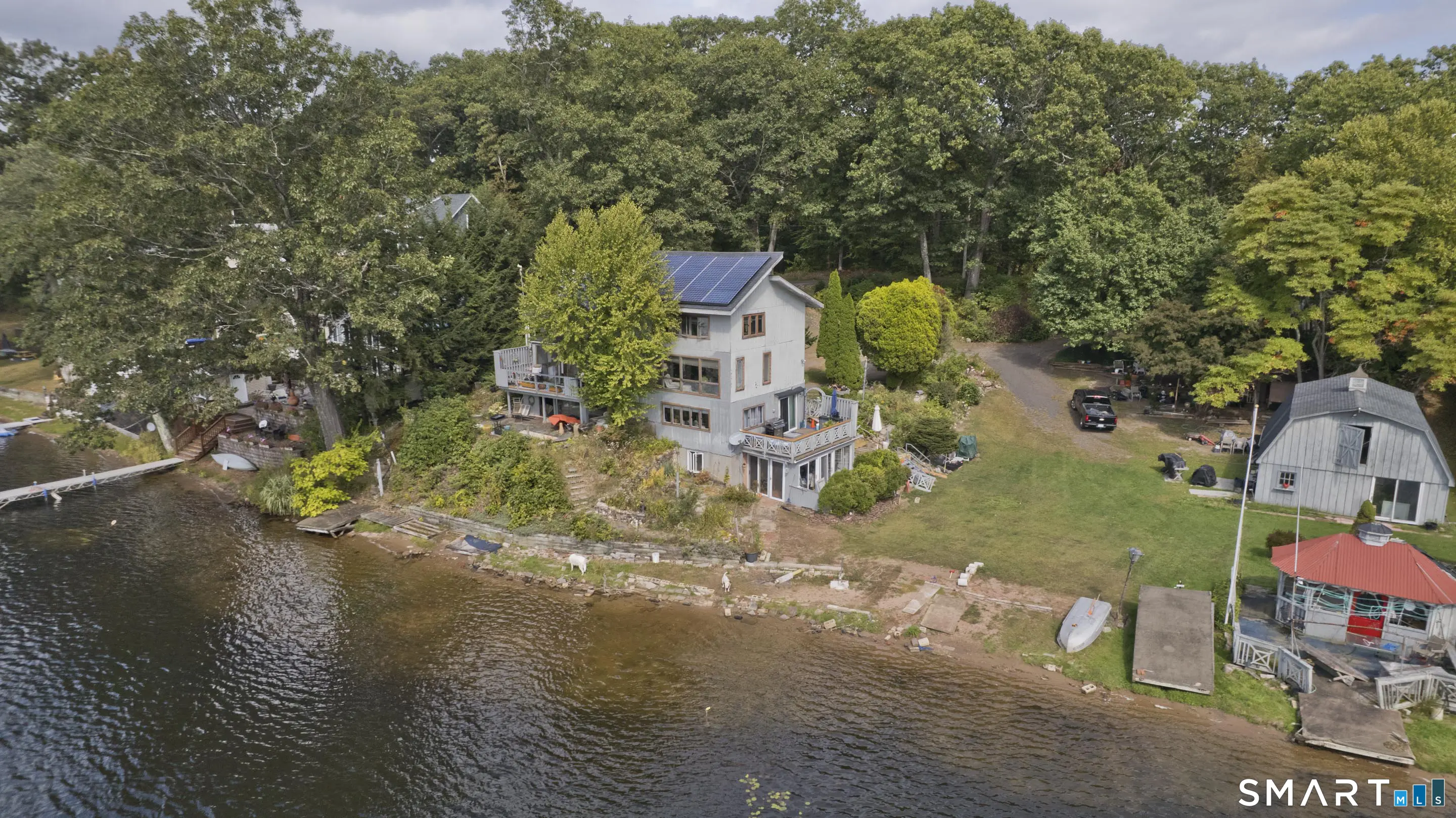 371 Lakeview Drive, Suffield
