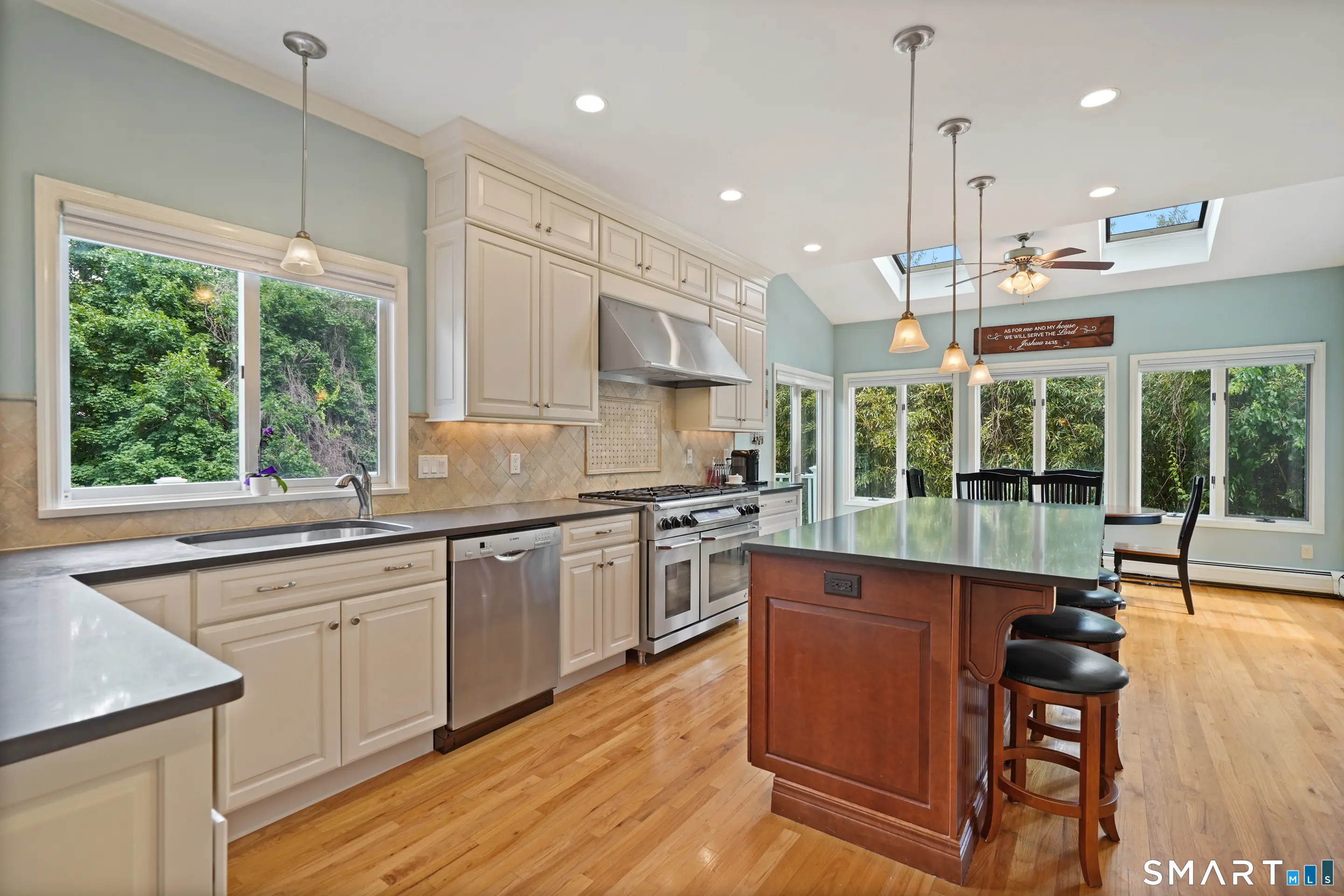 12 Island Hill Avenue, Ridgefield