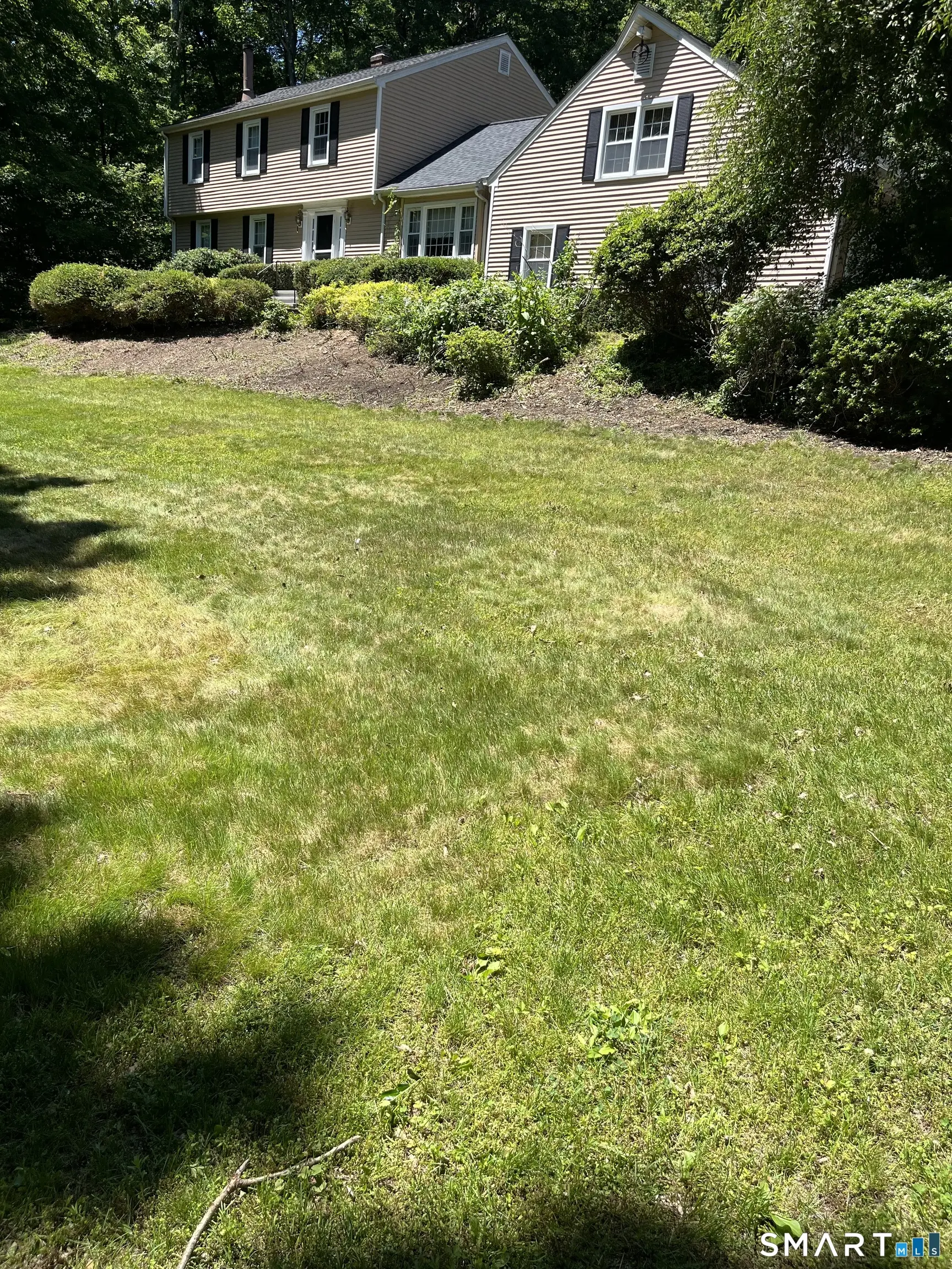 100 Blue Trail, Hamden
